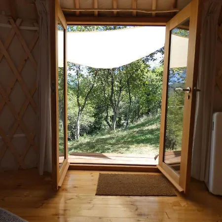 Romantic Yurt In Apuseni Mountains Luxussátor Grohotele